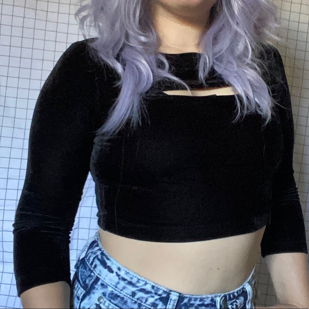 NWT black velvet peep hole top